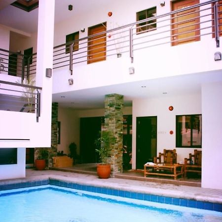 Elyseah Condotel Angeles Exterior photo