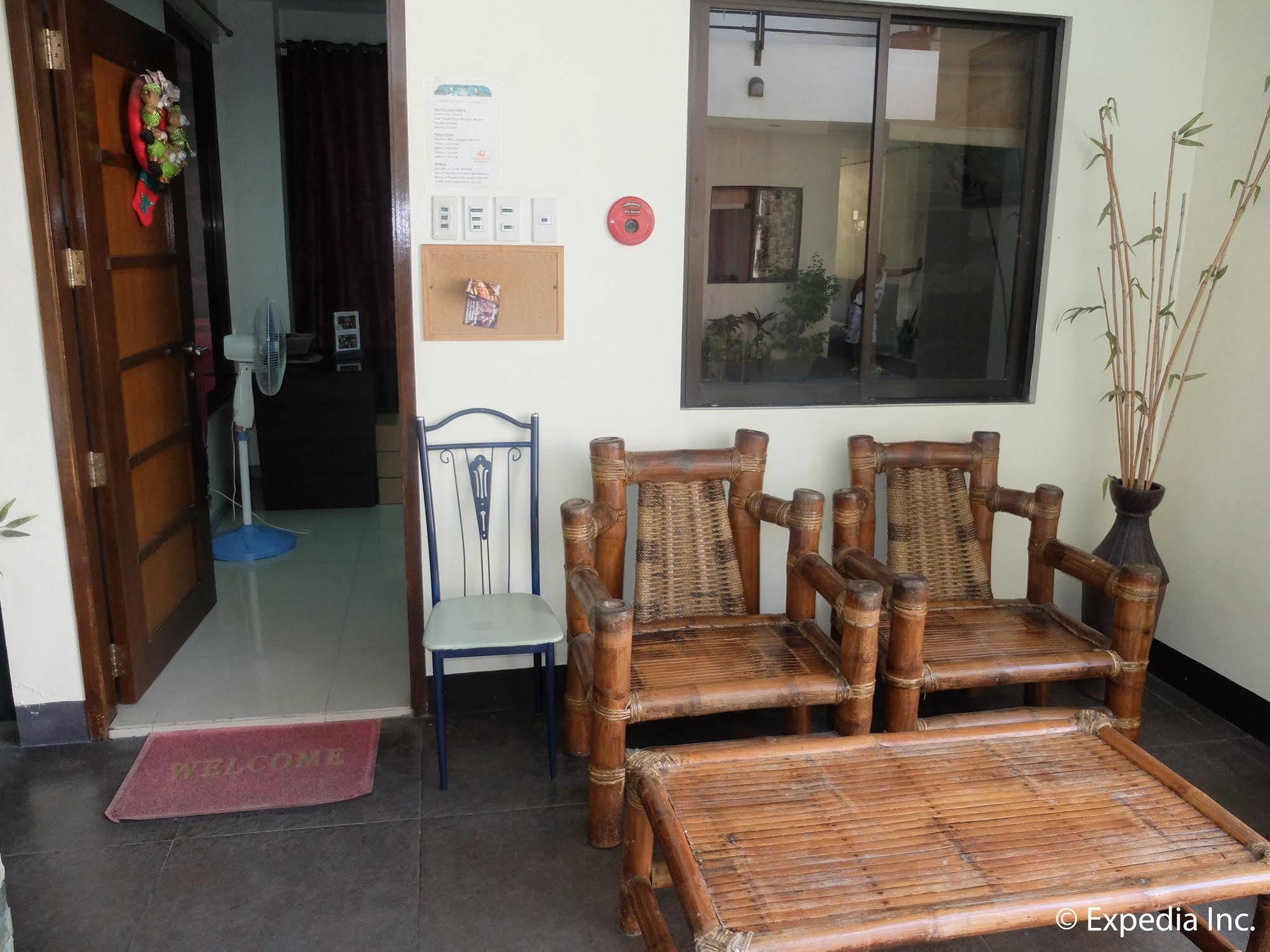 Elyseah Condotel Angeles Exterior photo
