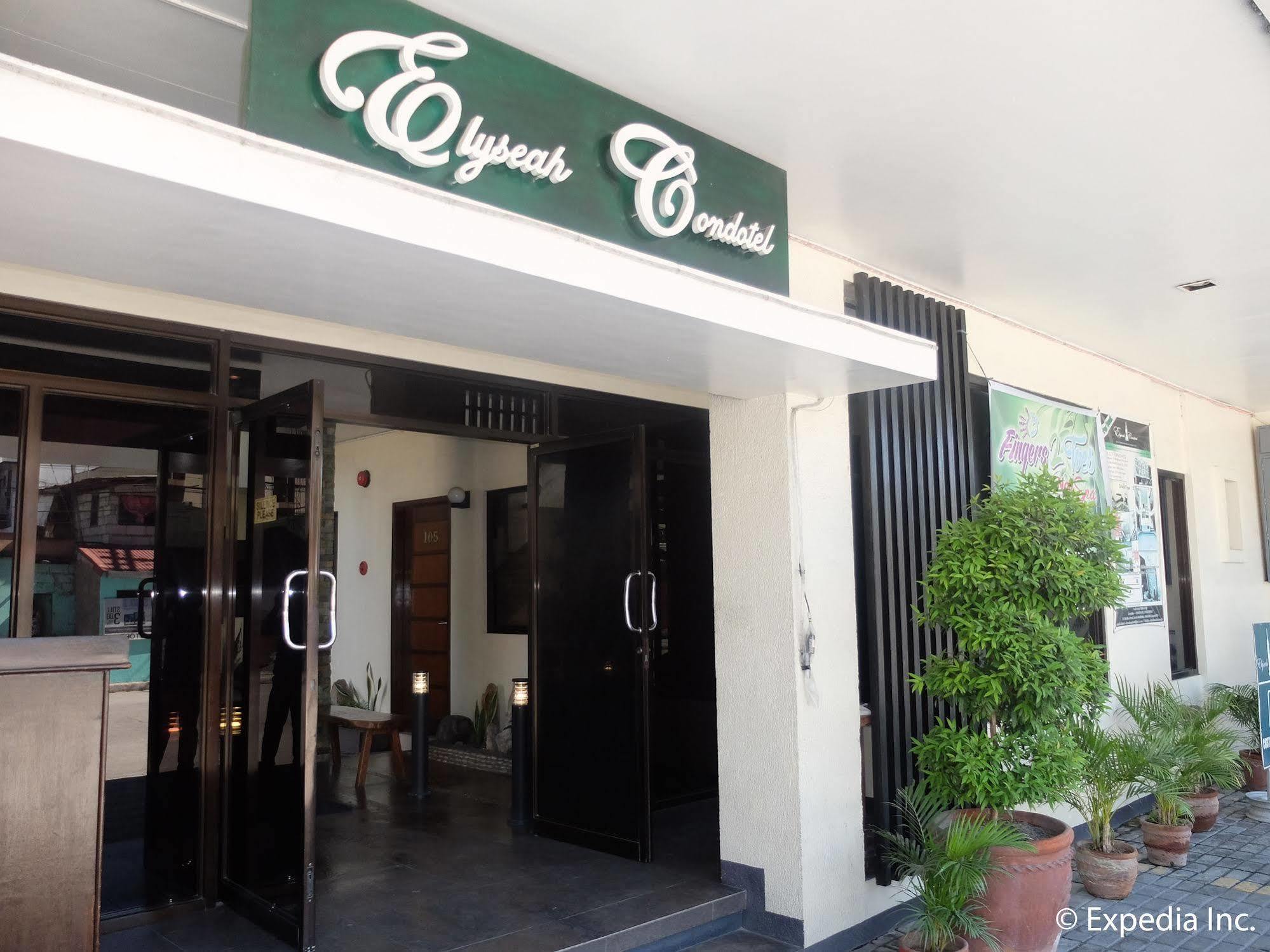 Elyseah Condotel Angeles Exterior photo